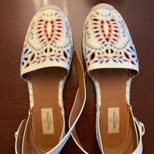 Valentino White Embroidered Leather Ankle Strap Flat Espadrille Flat Sandals